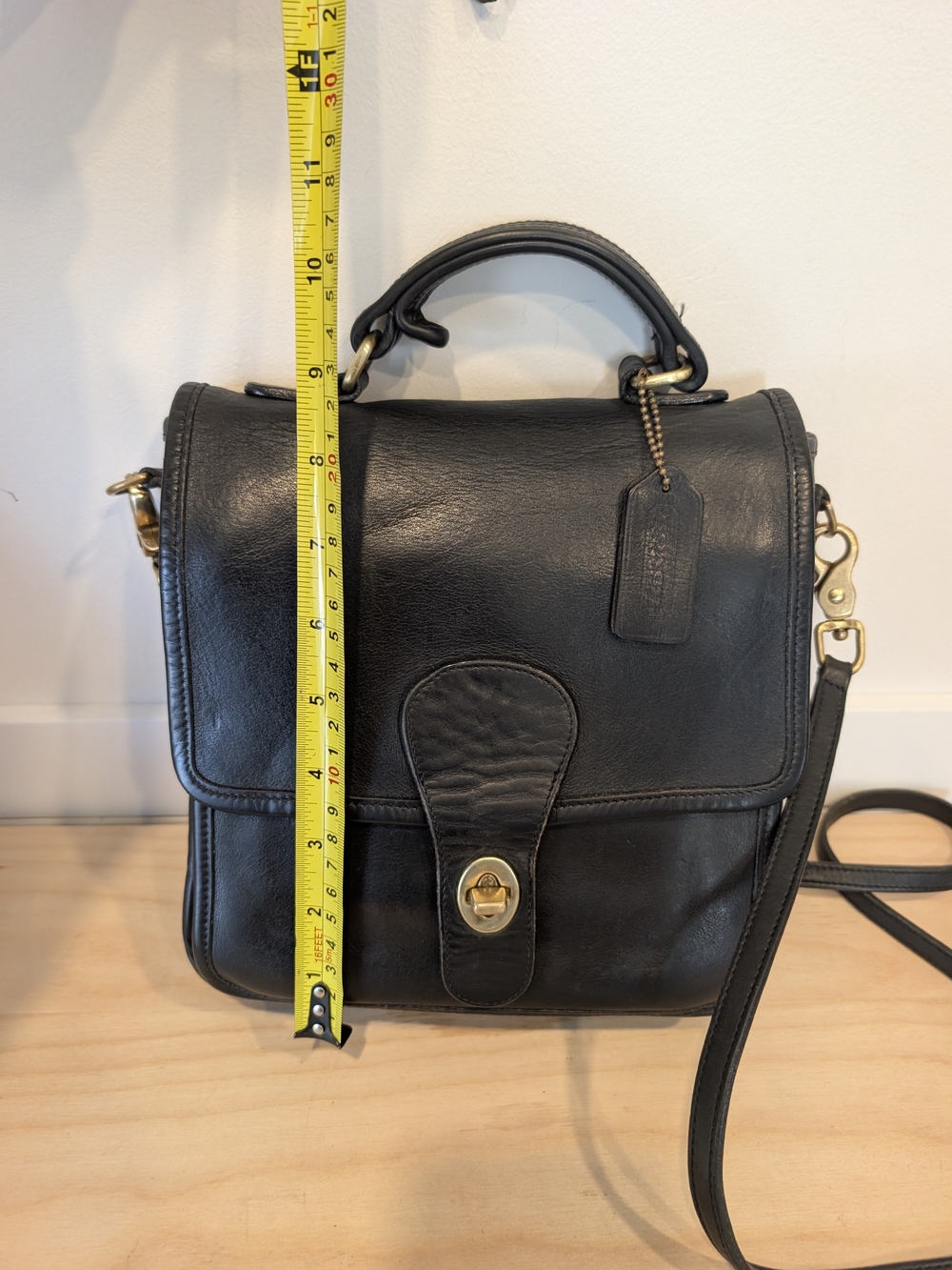 Vintage Coach Station Bag Black Leather Crossbody Top Handle Turnlock - Picture 10 of 11